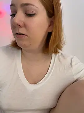 Patriciamoura69 online show from September 30, 2025, 3:50 pm