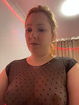 Patriciamoura69 online show from April 12, 2026, 6:02 pm