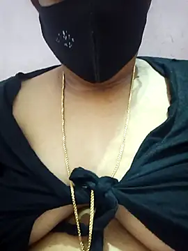 teddy-143 online show from April 21, 2026, 6:12 pm