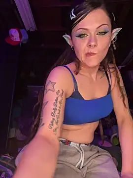 BlaizeyBBy online show from November 27, 2025, 1:51 am