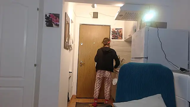 simyhvn online show from February 8, 2025, 5:08 am