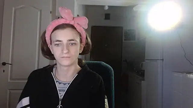 simyhvn online show from February 21, 2025, 5:02 am