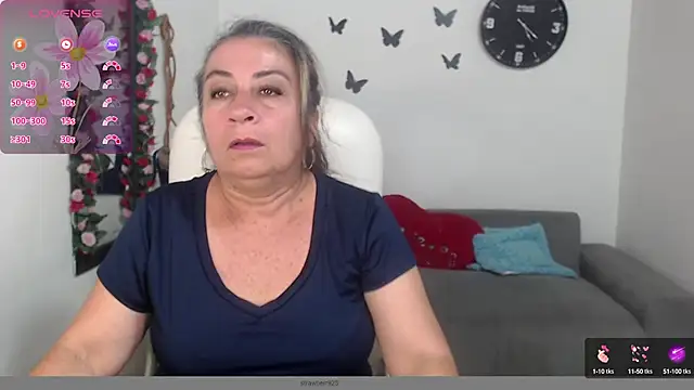 Snapshot of stepmother_105 chatting on March 1, 2025, 4:54 pm stepmother 105 online show from March 1, 2025, 4:54 pm