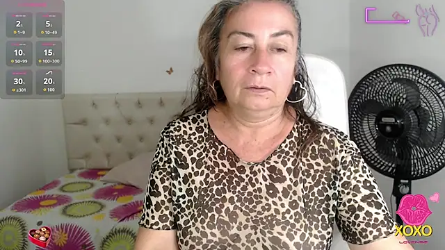 Snapshot of stepmother_105 chatting on September 13, 2025, 6:08 pm stepmother 105 online show from September 13, 2025, 6:08 pm