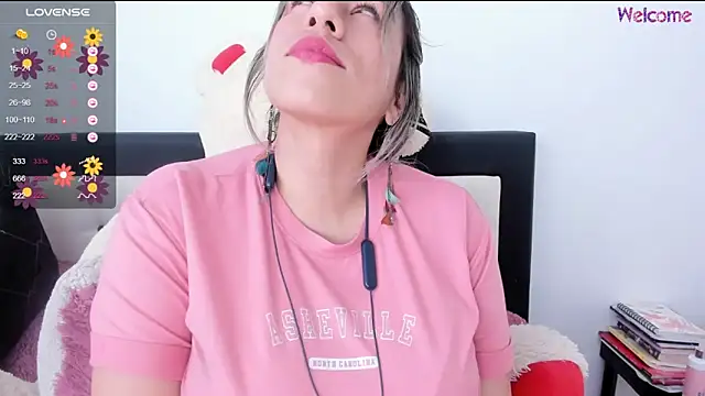 Snapshot of na-biky chatting on February 9, 2025, 6:26 pm na-biky online show from February 9, 2025, 6:26 pm