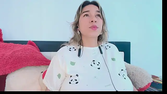 Snapshot of na-biky chatting on February 8, 2026, 6:11 pm na-biky online show from February 8, 2026, 6:11 pm