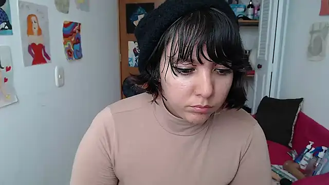 soynanabela28 online show from September 19, 2025, 4:18 pm