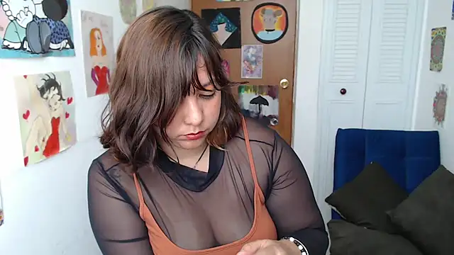 soynanabela28 online show from February 13, 2026, 4:58 pm