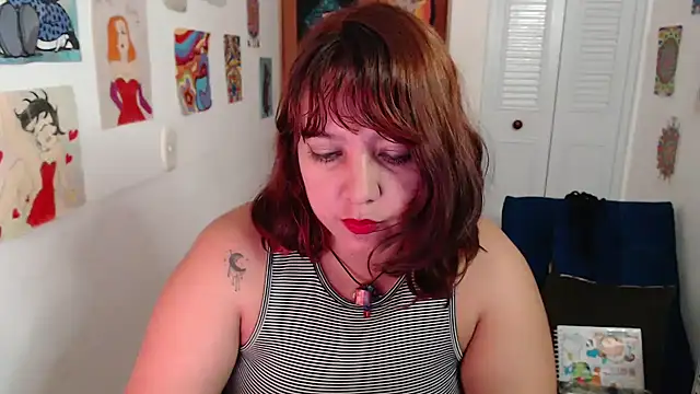 soynanabela28 online show from April 21, 2026, 2:04 am