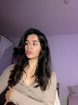 xlovelygirlx online show from February 16, 2025, 3:04 am