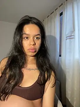 xlovelygirlx online show from October 31, 2025, 10:33 pm