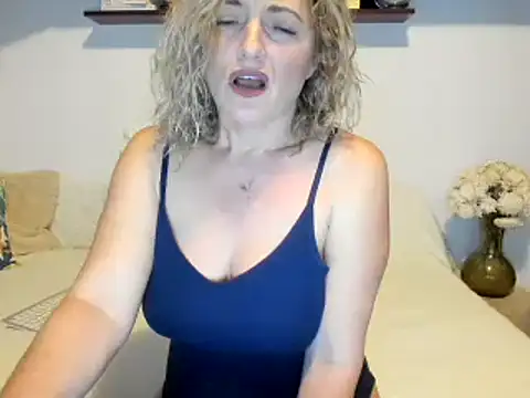 Jadore able online show from December 5, 2024, 2:42 am