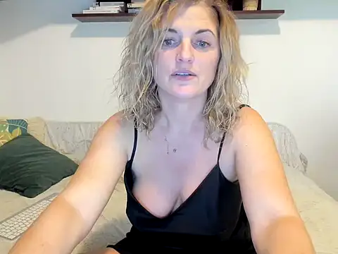 Jadore able online show from January 16, 2025, 7:28 am