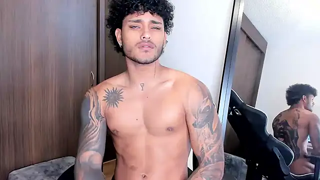 Alessandro Vanni online show from December 20, 2024, 6:02 pm