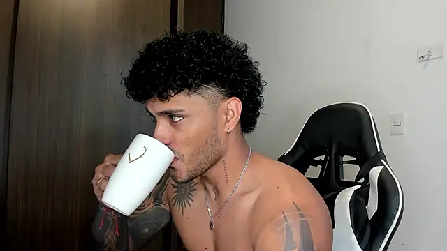 Alessandro Vanni online show from January 31, 2025, 1:02 pm