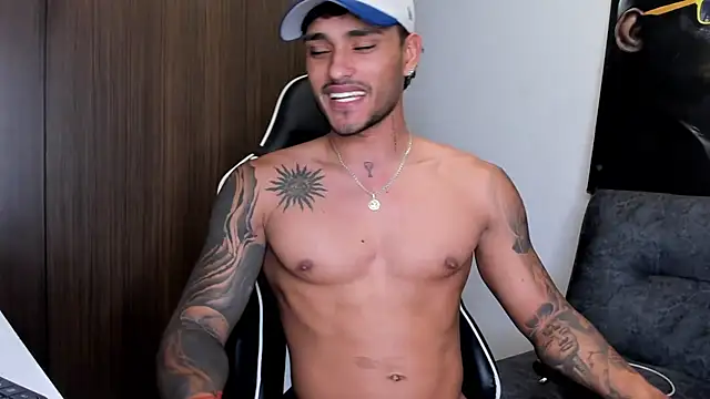 Alessandro Vanni online show from March 10, 2025, 11:27 pm