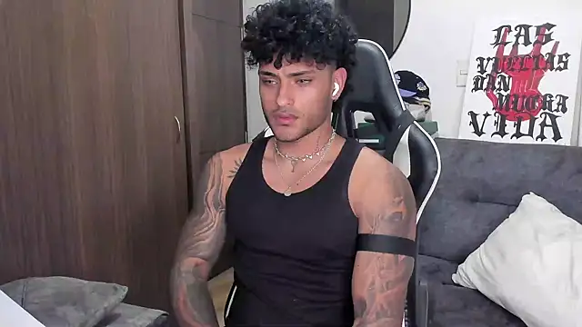 Alessandro Vanni online show from October 3, 2025, 11:13 pm