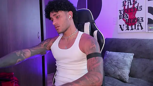 Alessandro Vanni online show from April 21, 2026, 1:28 pm