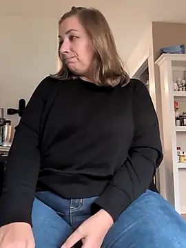 Canadian BBW online show from October 24, 2025, 7:54 pm