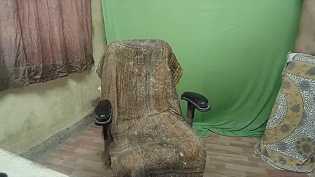 mynastyfuckerr online show from September 14, 2025, 9:52 am