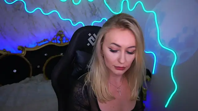 GraceCandy online show from March 19, 2025, 12:15 am