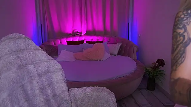 GraceCandy online show from October 5, 2025, 8:51 pm