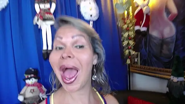 mia beatles online show from December 22, 2025, 4:37 pm