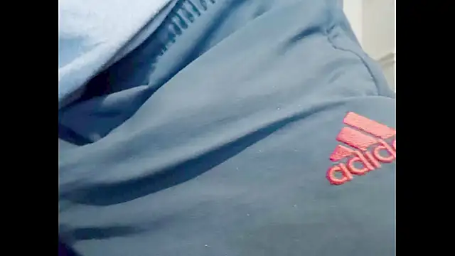 hairyuncut00 online show from October 2, 2025, 5:09 pm