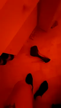 Misspadrona88 online show from October 8, 2025, 9:23 pm