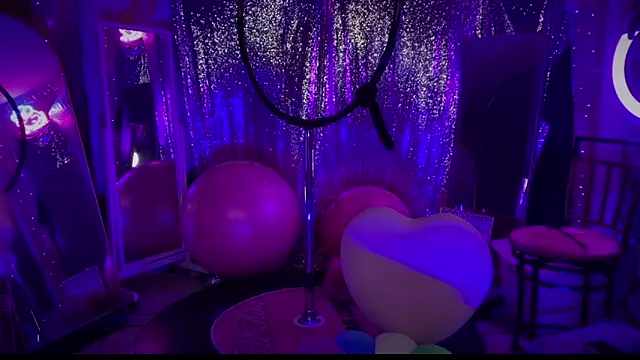 bimbotwerkqueen online show from January 31, 2025, 4:58 am