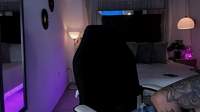 pamela reyes  online show from December 27, 2024, 8:07 pm