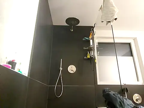 Snapshot of Prinzalbert7@xh chatting on January 12, 2025, 5:01 pm Prinzalbert7xh online show from January 12, 2025, 5:01 pm