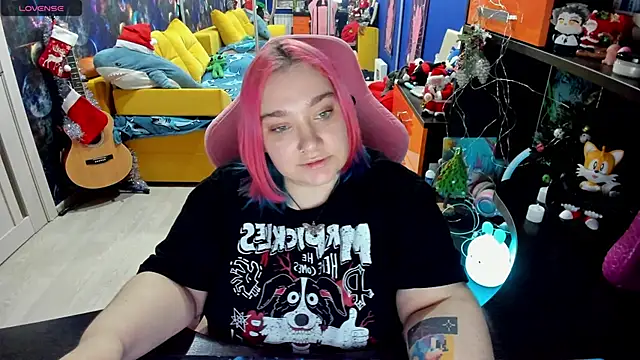 Softie Sofy online show from January 11, 2025, 12:18 pm