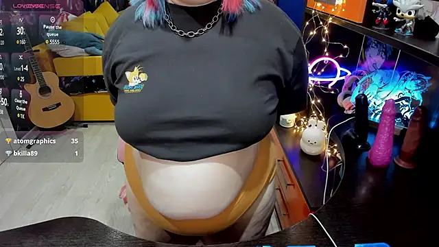 Softie Sofy online show from March 21, 2025, 6:16 am