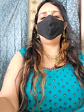 cute-tanvi online show from February 4, 2025, 8:13 am