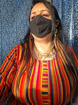 cute-tanvi online show from February 12, 2025, 2:14 am