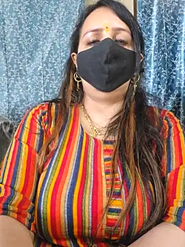 cute-tanvi online show from February 12, 2025, 8:27 am