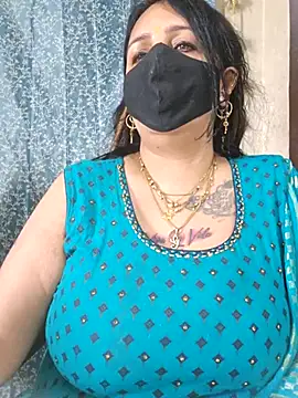 cute-tanvi online show from February 15, 2025, 8:22 am