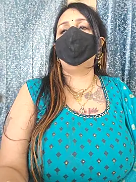 cute-tanvi online show from February 18, 2025, 7:43 am