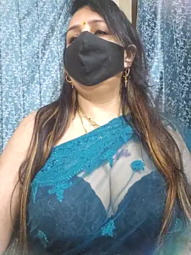 cute-tanvi online show from February 20, 2025, 1:36 am