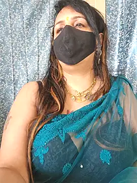 cute-tanvi online show from February 21, 2025, 1:33 am