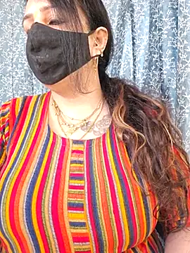 cute-tanvi online show from March 6, 2025, 1:48 am