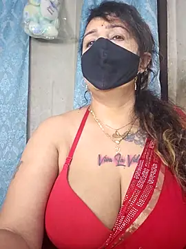 cute-tanvi online show from December 22, 2025, 12:40 am