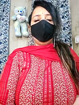 cute-tanvi online show from February 9, 2026, 12:58 am