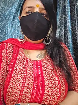 cute-tanvi online show from June 3, 2026, 12:13 am