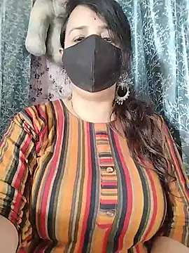 cute-tanvi online show from June 5, 2026, 6:52 am