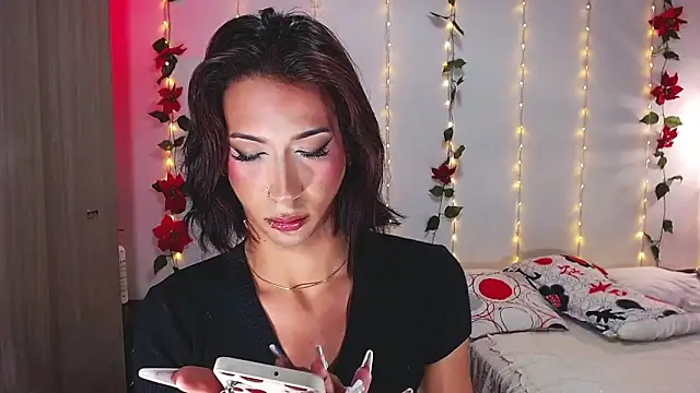 Snapshot of Kenisha_Sweet chatting on January 11, 2025, 2:47 pm Kenisha Sweet online show from January 11, 2025, 2:47 pm