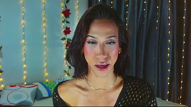 Snapshot of Kenisha_Sweet chatting on January 18, 2025, 12:26 pm Kenisha Sweet online show from January 18, 2025, 12:26 pm