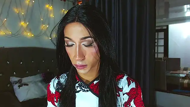 Snapshot of Kenisha_Sweet chatting on February 7, 2025, 8:53 pm Kenisha Sweet online show from February 7, 2025, 8:53 pm