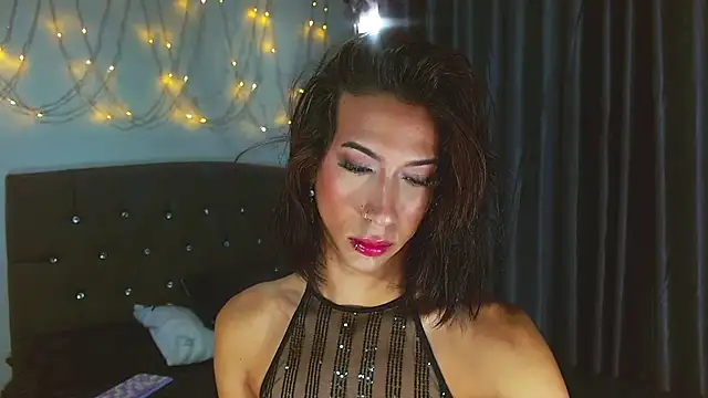 Snapshot of Kenisha_Sweet chatting on February 12, 2025, 10:14 am Kenisha Sweet online show from February 12, 2025, 10:14 am